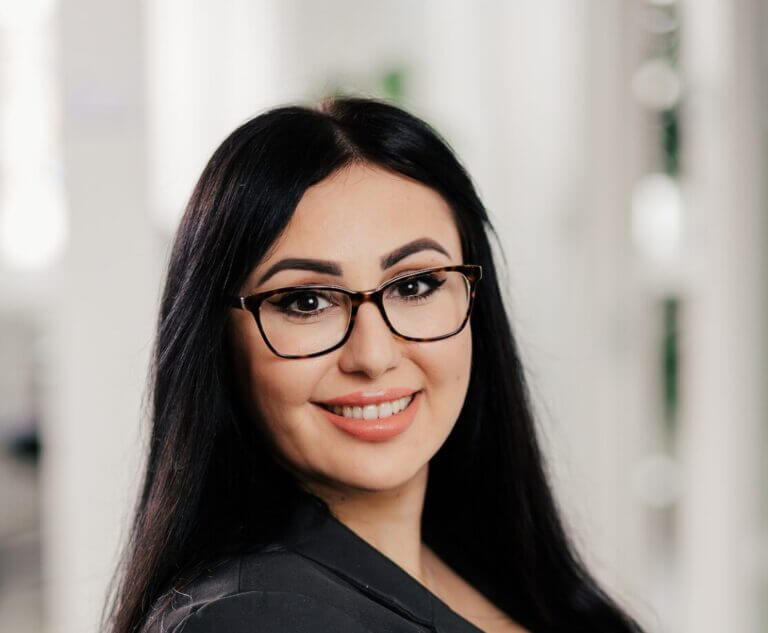 Maria Mikhael Ekonomicontroller på Verdis